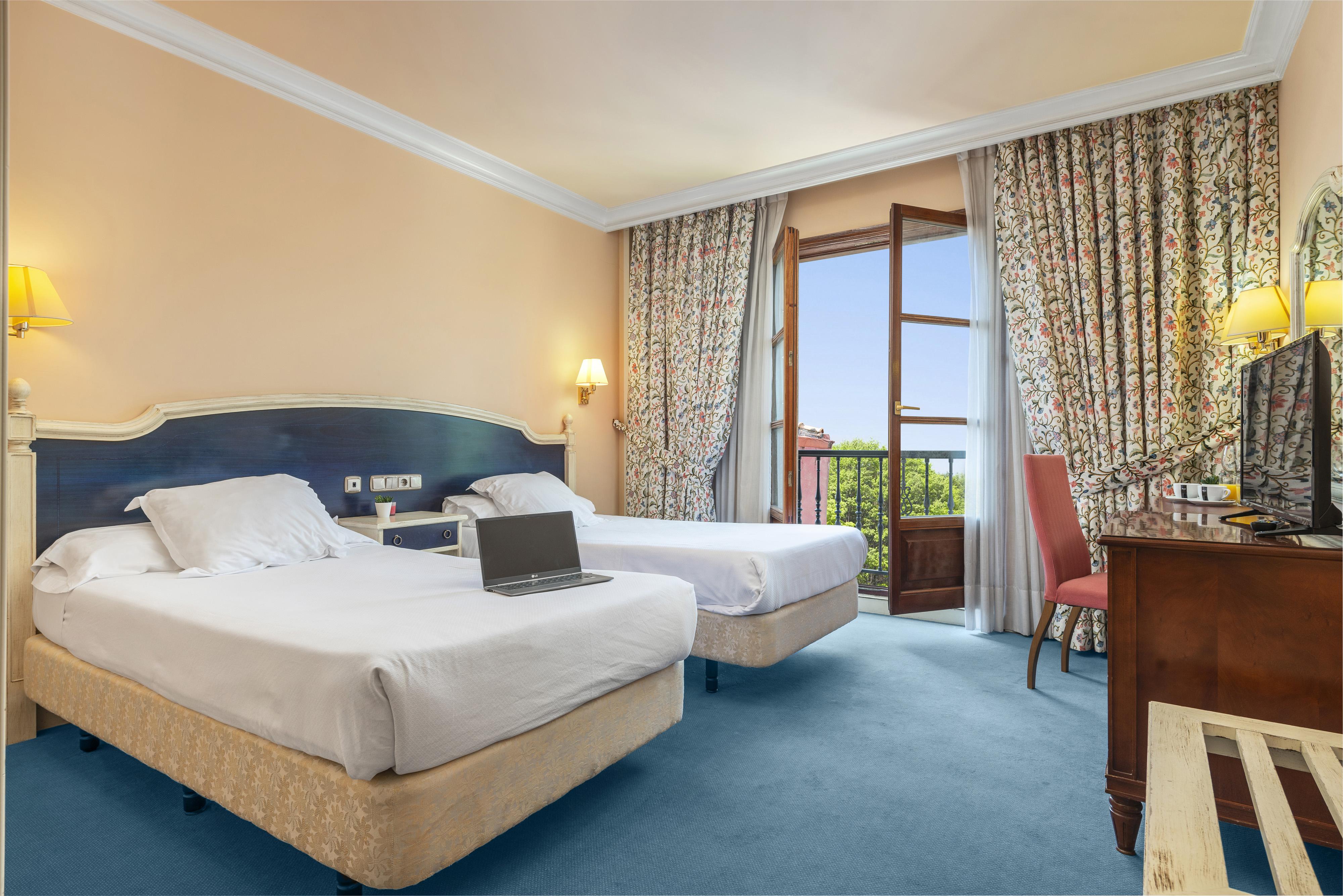 Tryp Bilbao Sondika Hotel Exterior foto