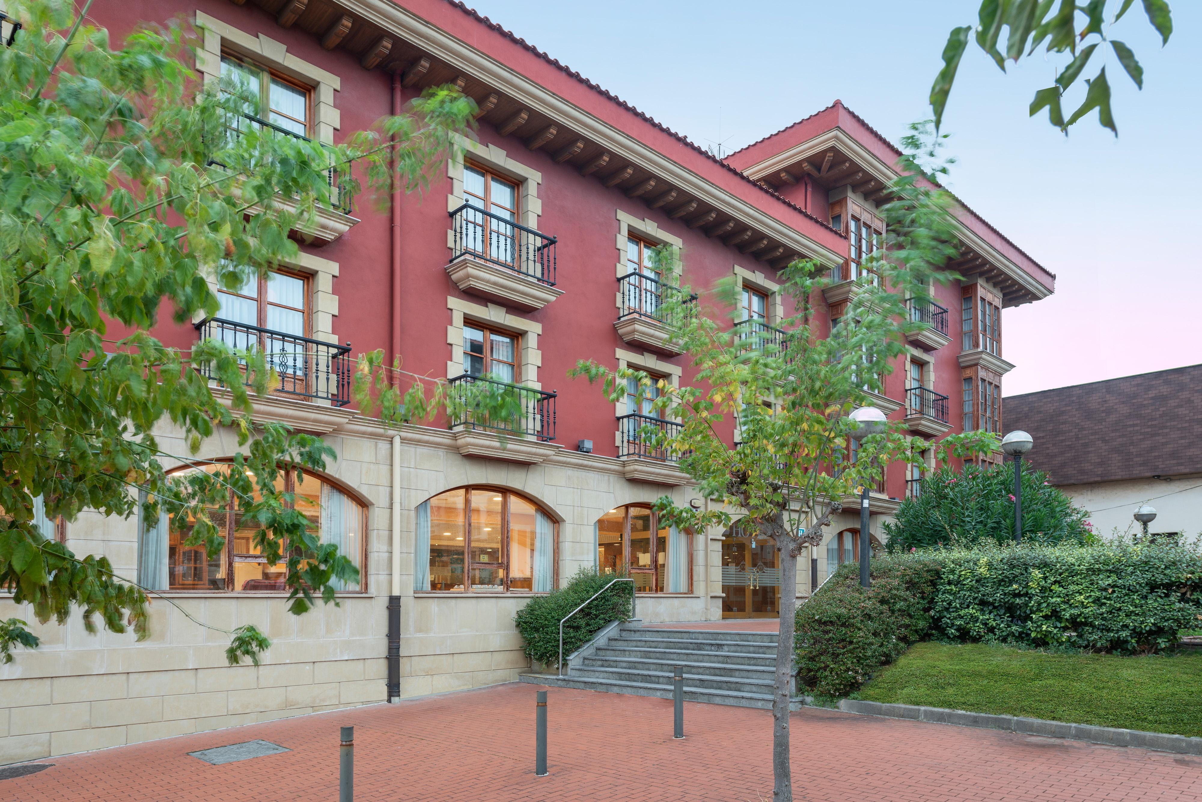Tryp Bilbao Sondika Hotel Exterior foto