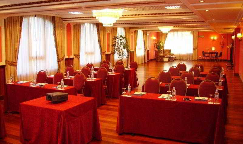 Tryp Bilbao Sondika Hotel Einrichtungen foto